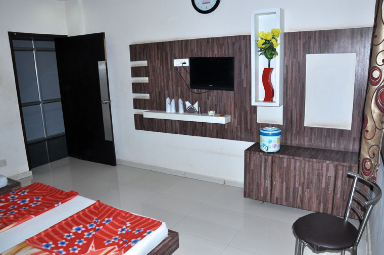 Hotel Radhe Palace Morbi Super Delux Room, Delux Room, Restaurant, Ac/Banquet, Conference Hall 