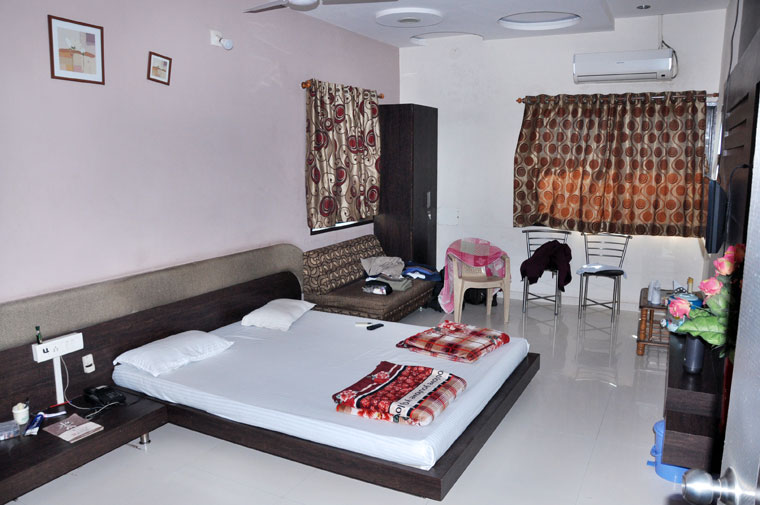 Hotel Radhe Palace Morbi Super Delux Room, Delux Room, Restaurant, Ac/Banquet, Conference Hall 