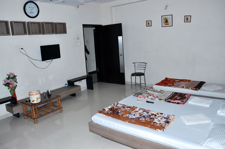 Hotel Radhe Palace Morbi Super Delux Room, Delux Room, Restaurant, Ac/Banquet, Conference Hall 