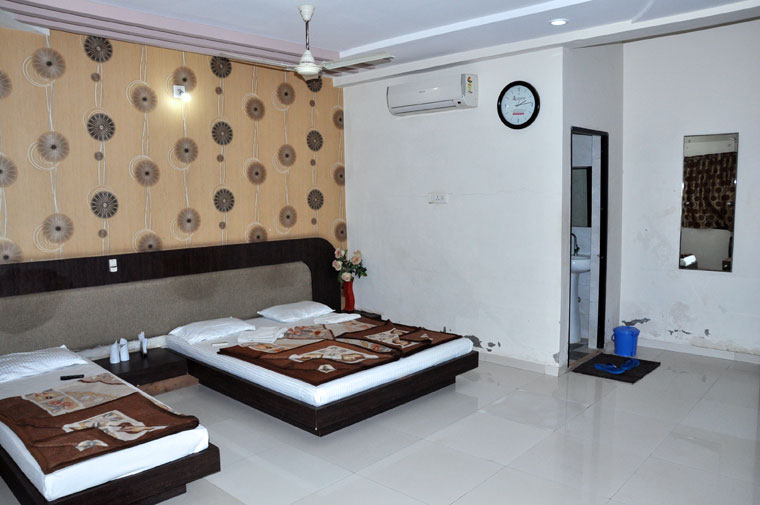 Hotel Radhe Palace Morbi Super Delux Room, Delux Room, Restaurant, Ac/Banquet, Conference Hall 